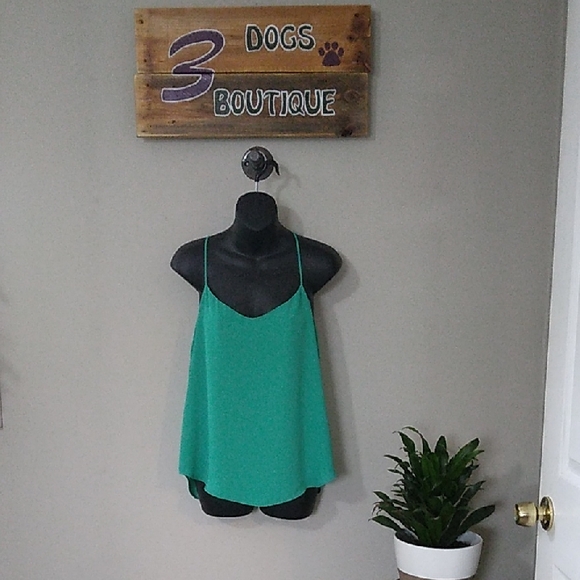 LOFT Tops - Green Women's Top